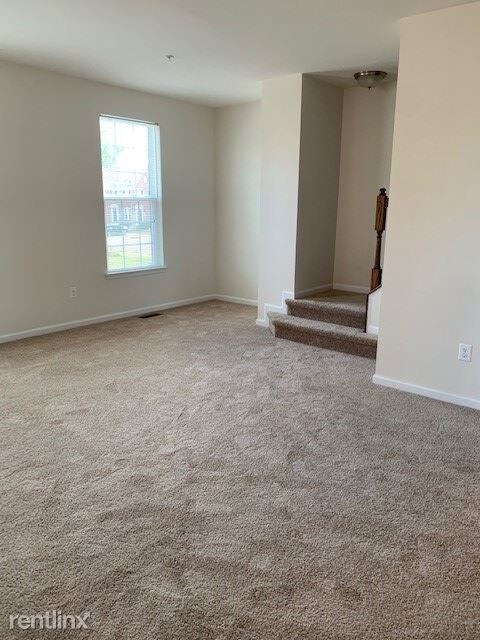 Foto del edificio - 3 br, 2.5 bath Townhome - 5417 Saint Rita Dr