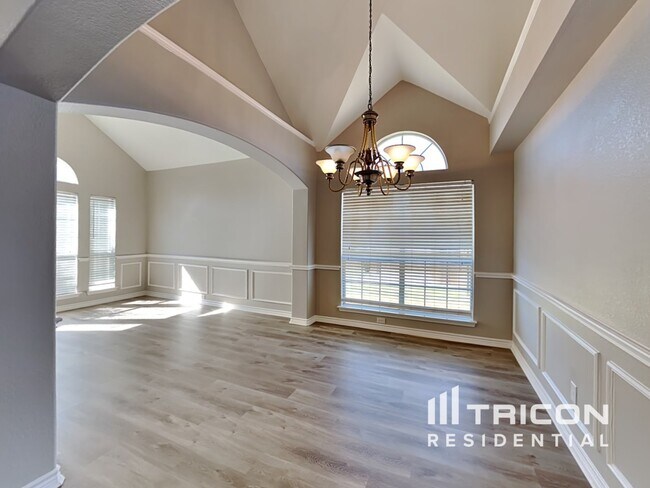 Building Photo - 1533 Mill Creek Dr