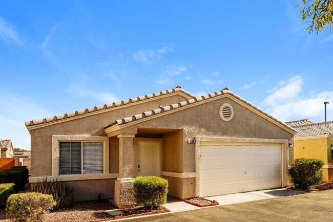 Foto del edificio - 5285 Mineral Lake Dr
