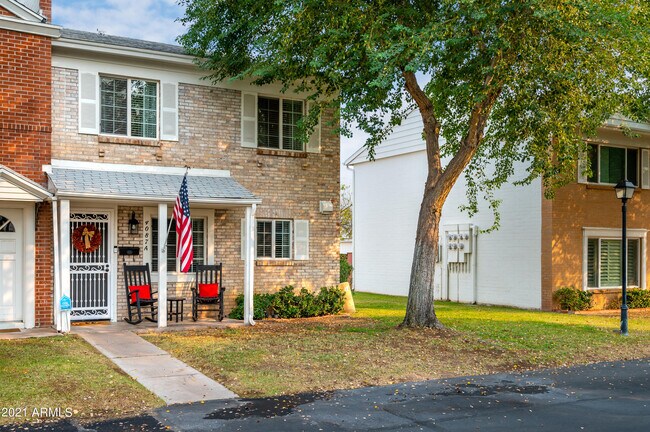 Foto del edificio - 4087 E Campbell Ave