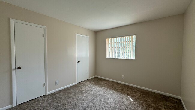 Building Photo - 2429 Jaeger Dr
