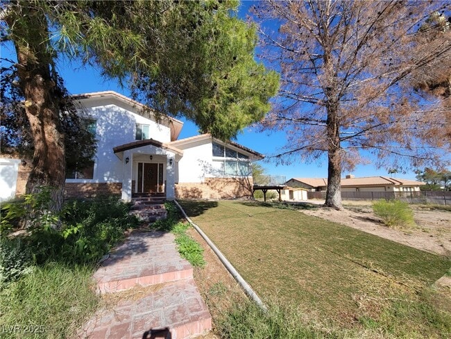 Building Photo - 2784 Belcastro St