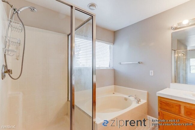 Building Photo - 4 br, 2.5 bath House - 4839 Ebony Ridge Rd...