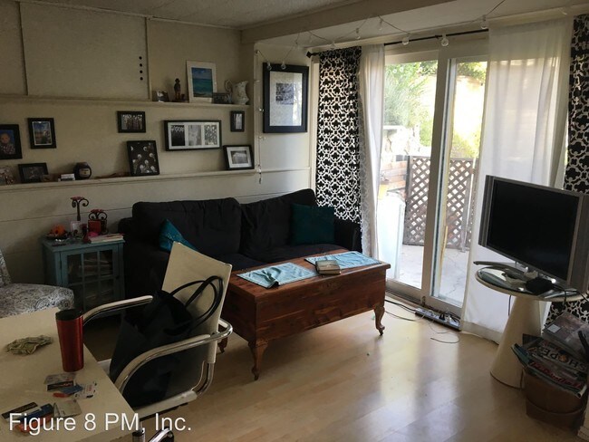 Building Photo - 6922 1/2 Pso Del Serra