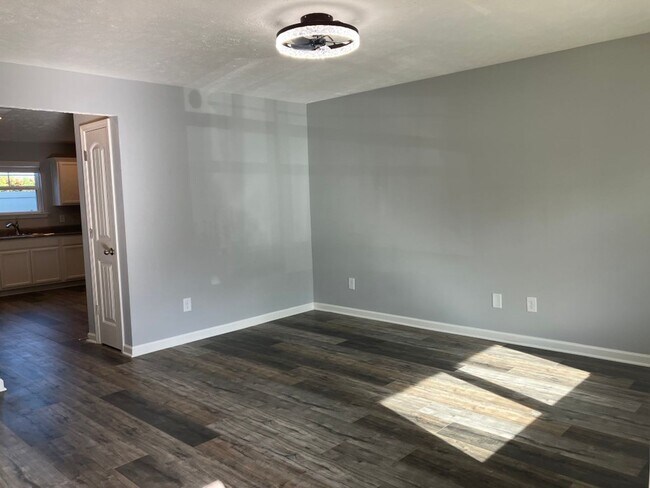 Foto del edificio - Centrally located townhome In Murfreesboro