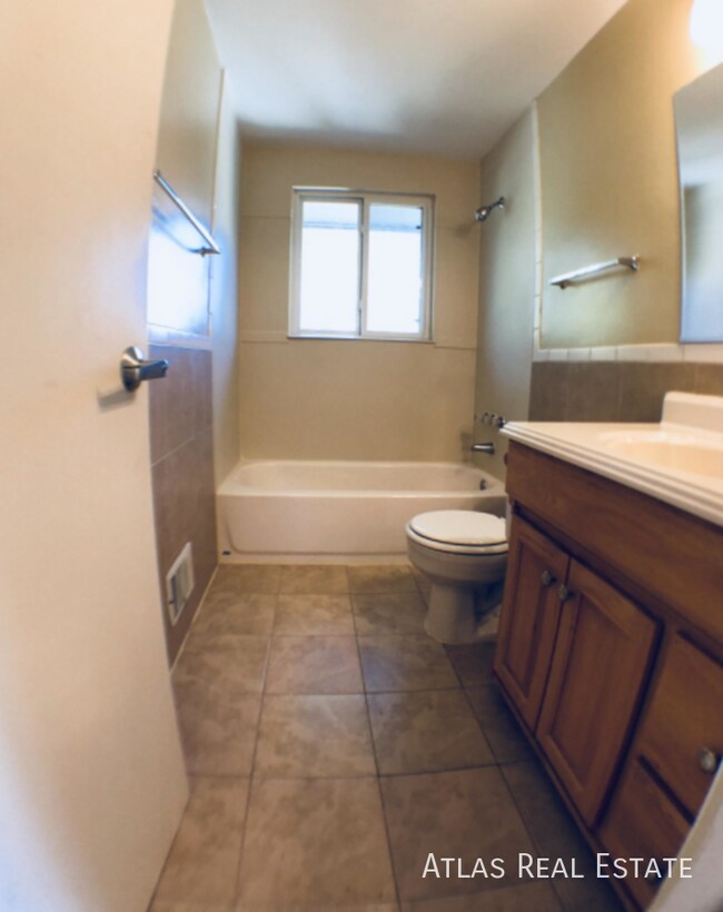 Foto del edificio - 800 Miller Ct