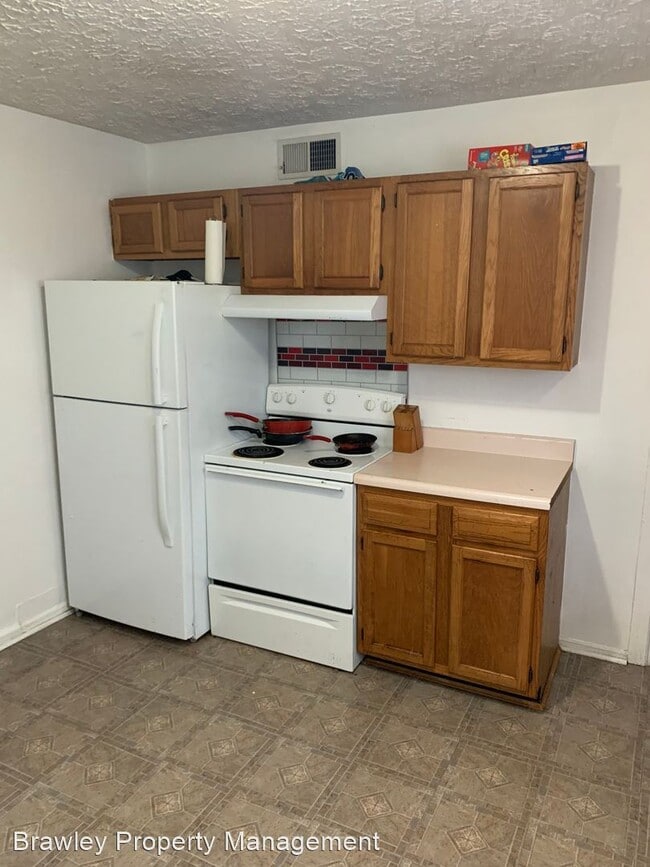 Foto del edificio - 4 br, 2 bath House - 1302 N Woodburn Ave