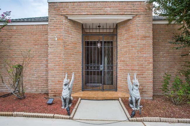 Building Photo - 11514 Lakeside Pl Dr