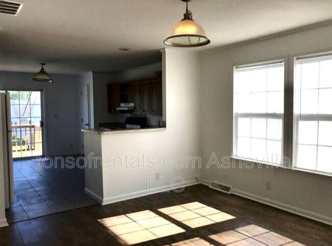 Foto del edificio - 89 Fickley Dr