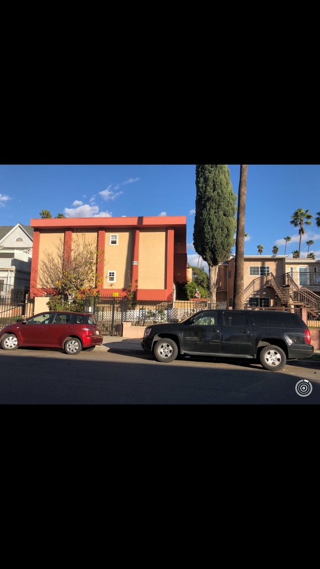 Foto del edificio - 1850 N Van Ness Ave