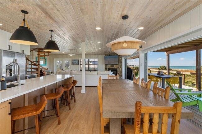 Building Photo - 9498 Alborado Rd