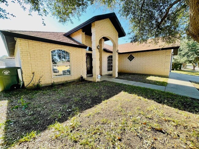 Building Photo - 9015 Siller Loop