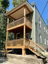 Building Photo - 410 Tillotson St