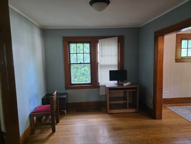 Foto del edificio - 1720 Coleman Ave