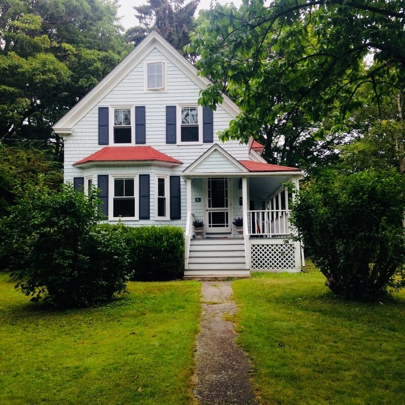 Primary Photo - 6 East Ave