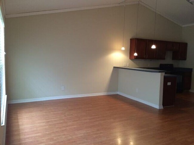 Building Photo - 1619 Redfin Dr