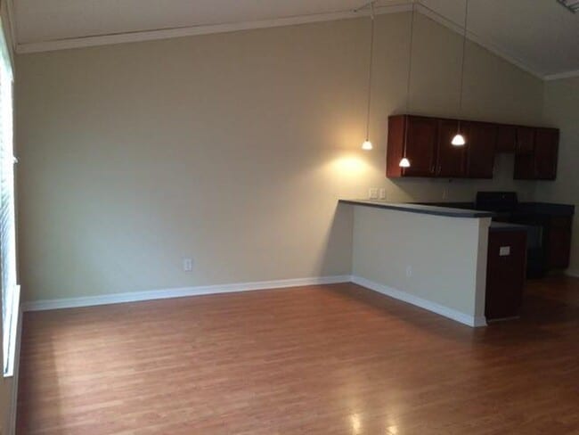 Foto del edificio - 1619 Redfin Dr