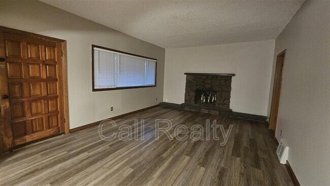 Foto del edificio - 714 W Kiernan Ave