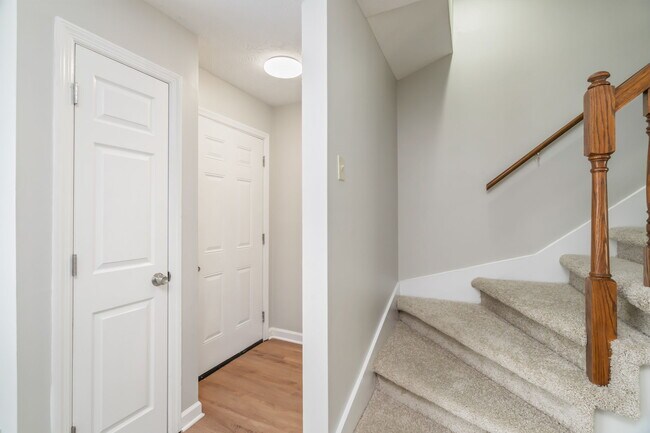 Building Photo - 4051 Heather Ct NW