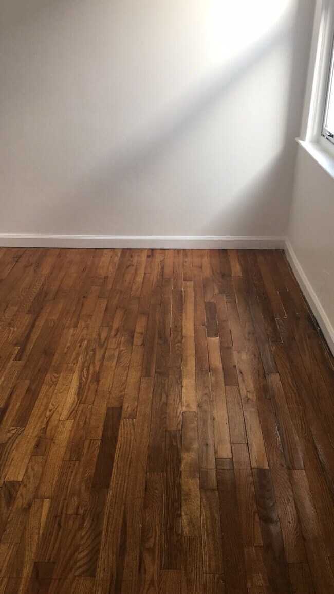 Bedroom - 4355 160th St