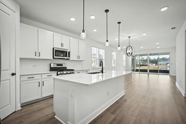 Building Photo - 3415 Auvenshine Wy