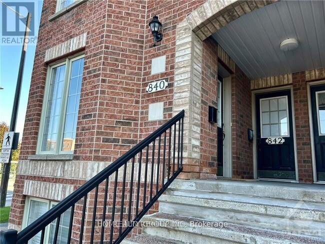 Building Photo - 840 Longfields Dr