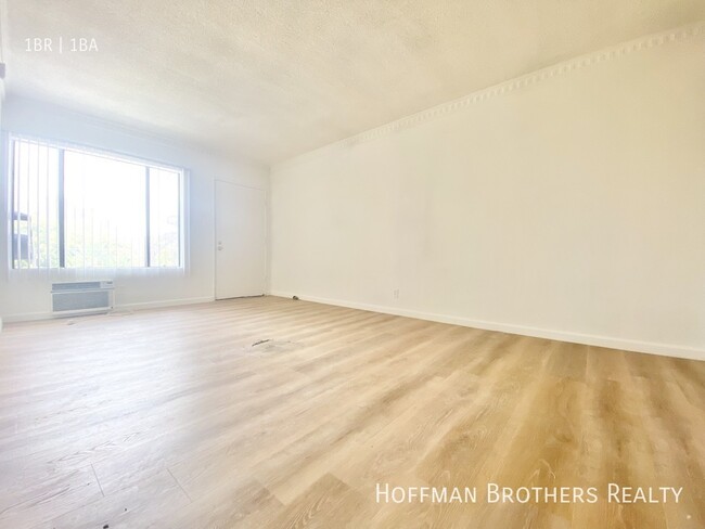 Building Photo - 1220 Cole Pl Los Angeles, CA 90038