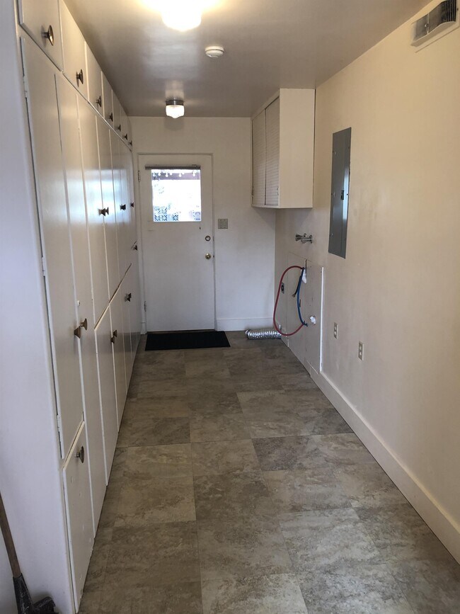 Foto del edificio - 1726 Alder Dr