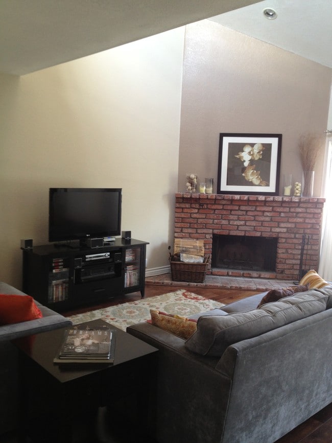 Living Room - View 1 - 230 S Madison Ave