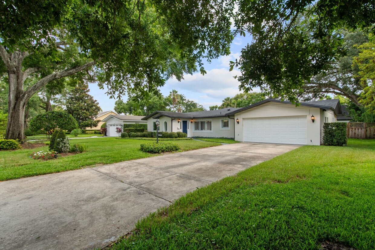 Foto principal - Renovated Winter Park 32789 Home for Lease
