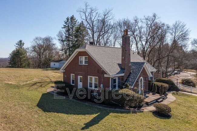 Foto del edificio - 2699 Conway Wallrose Rd