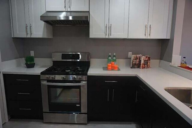 Foto del edificio - 12258 Runnymede St