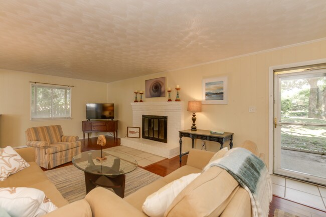 Foto del edificio - 4400 Lookout Rd