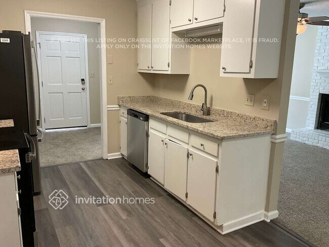Foto del edificio - 3620 Castlegate Dr