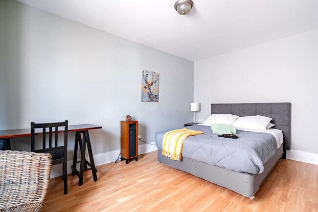 Foto del edificio - 605 Dennison Ave