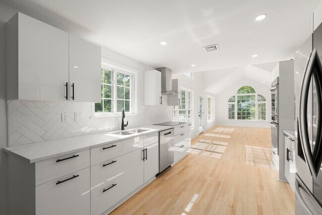 Foto del edificio - 576 Grove St