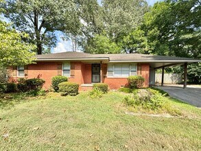 Building Photo - 3078 Chaucer Ln