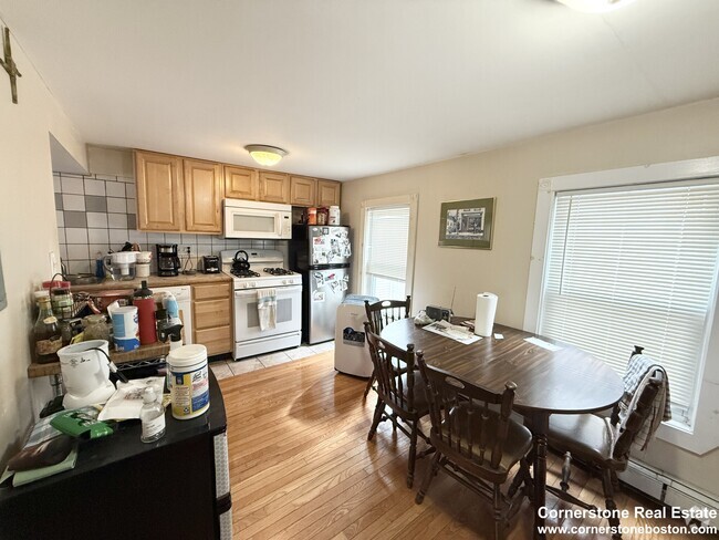 Building Photo - 65 Preble St