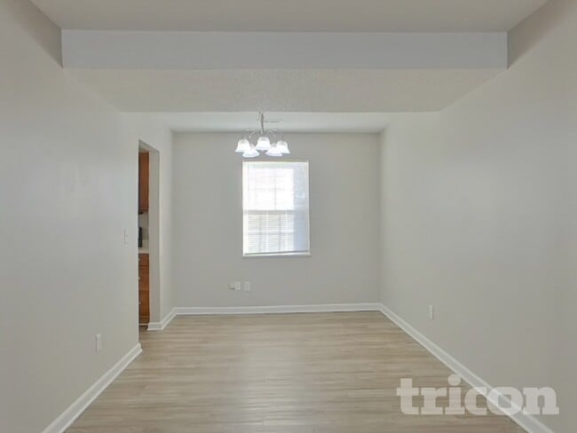 Foto del edificio - 521 Halleck Ln