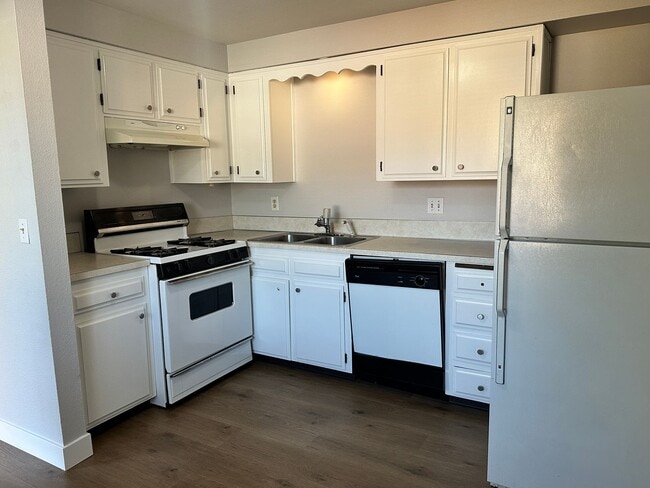 Building Photo - 4273 Campbell Dr SE
