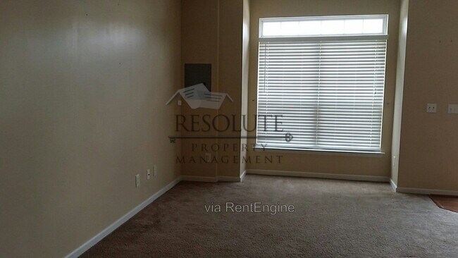 Building Photo - 2210 Valley Edge Dr