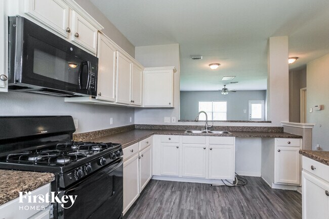 Foto del edificio - 1027 Paradise Rd