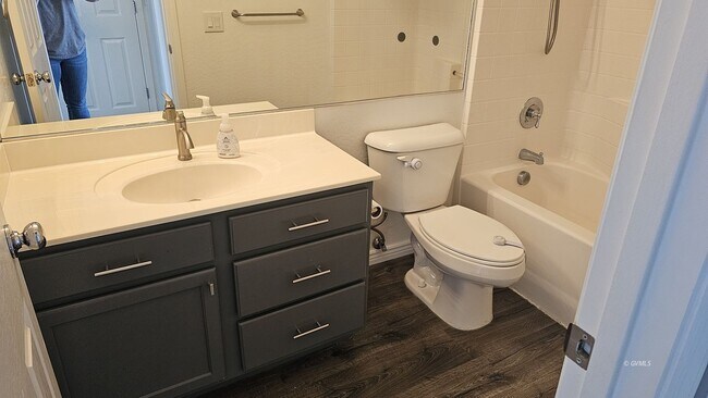 Foto del edificio - 1605 Copper Canyon Dr