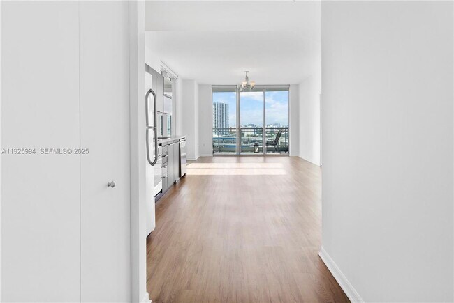 Foto del edificio - 90 SW 3rd St