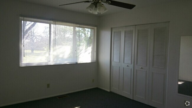 Kenbrooke Court Condominiums Apartments for Rent Kalamazoo MI 52 Kenbrooke Court Condominiums Apartments for Rent Kalamazoo MI 52