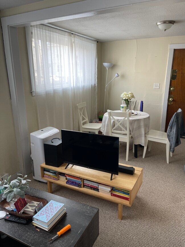Living Room - 176 School St