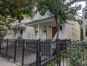 Building Photo - 3429 W McLean Ave