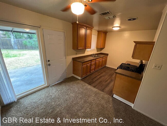Building Photo - 3 br, 1 bath House - 1906 Bowling Green Drive