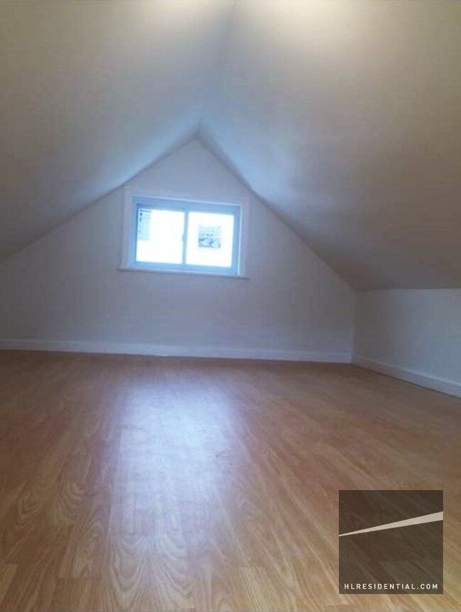 Building Photo - 2209 80th St