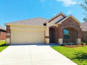 Building Photo - 8404 Honeylocust St